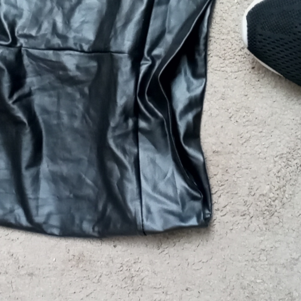 Plus size faux leather leggings hi waste 2x - Picture 2 of 3